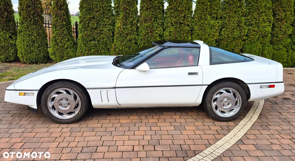 Chevrolet Corvette - 9