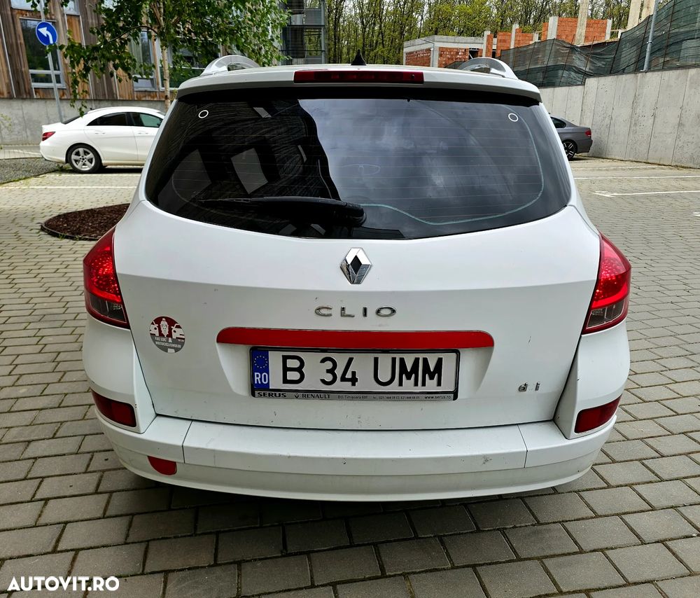 Renault Clio - 12