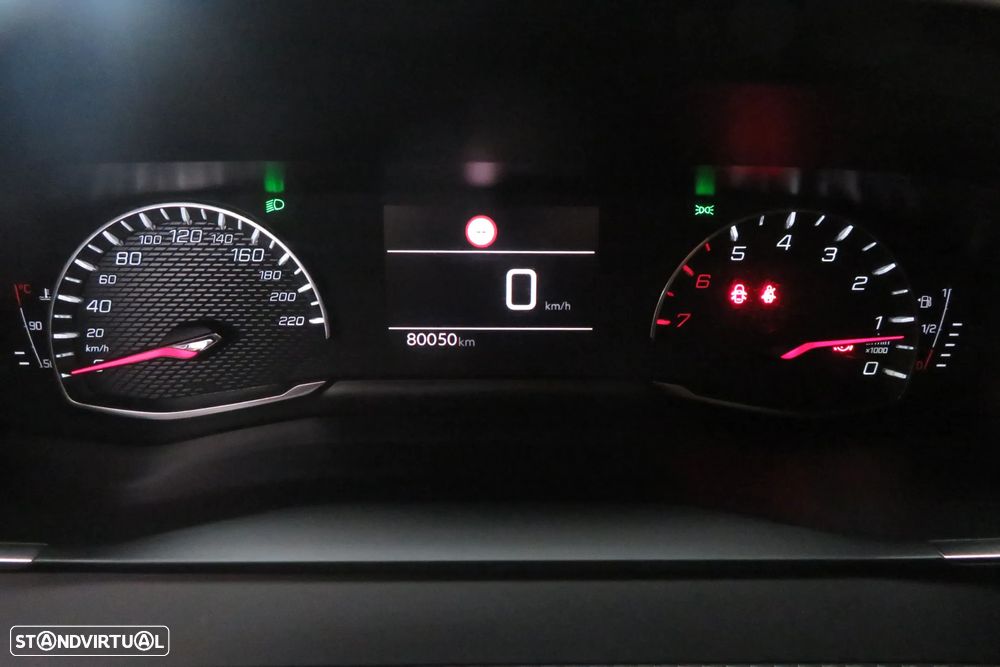 Peugeot 208 1.2 PureTech Active Pack - 38