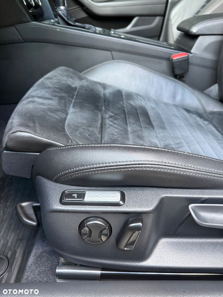 Volkswagen Passat Variant 2.0 TDI DSG (BlueMotion Technology) Highline - 10