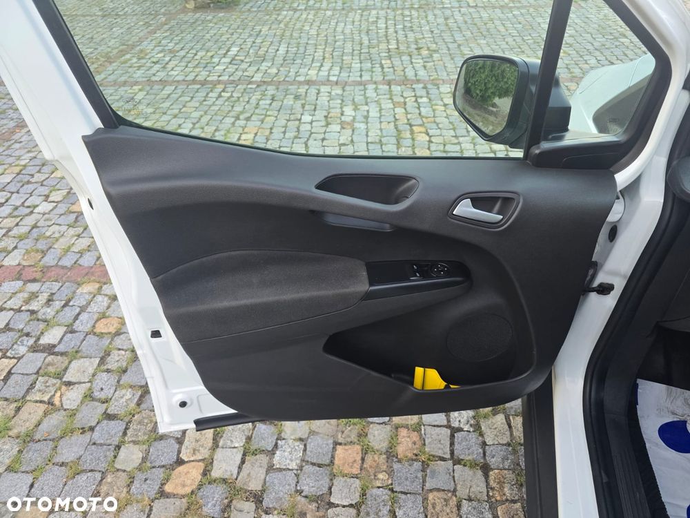 Ford TRANSIT COURIER - 11