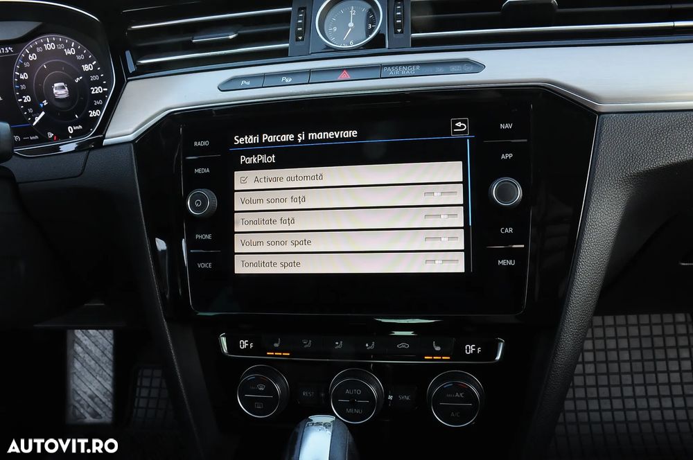 Volkswagen Passat 2.0 TDI DSG Highline - 20