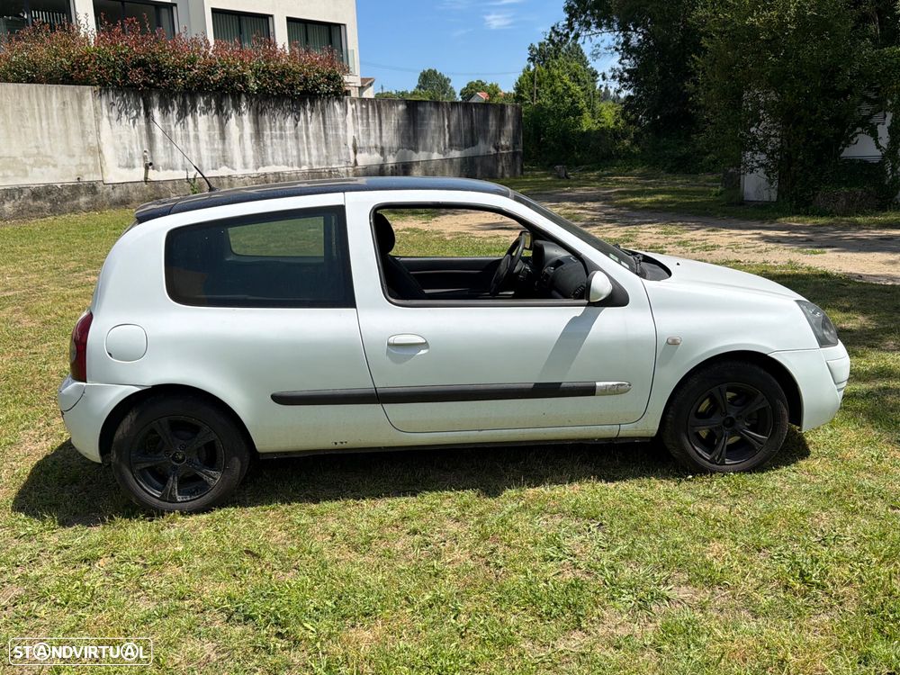 Renault Clio - 42