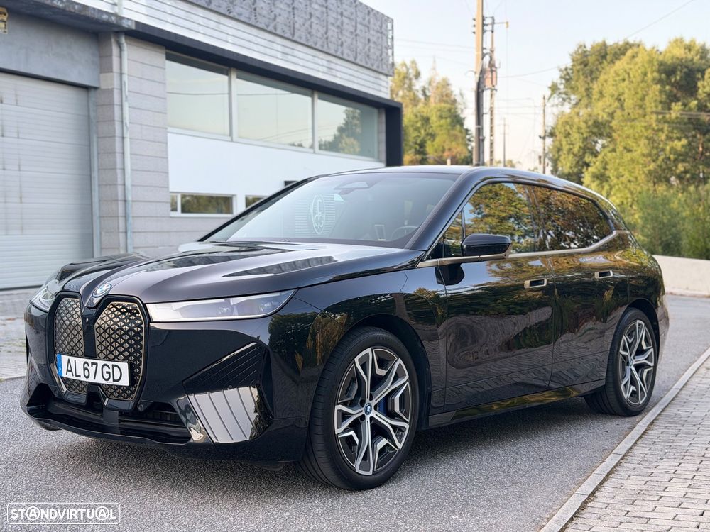 BMW iX xDrive 40 Pack Desportivo - 3