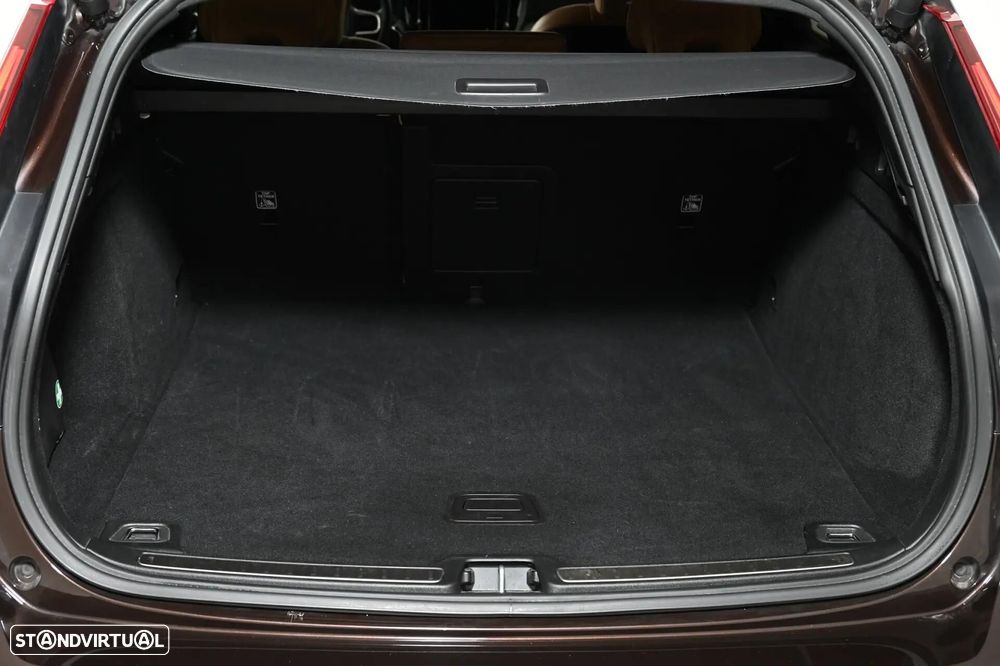 Volvo V60 2.0 T8 AWD TE Inscription - 10