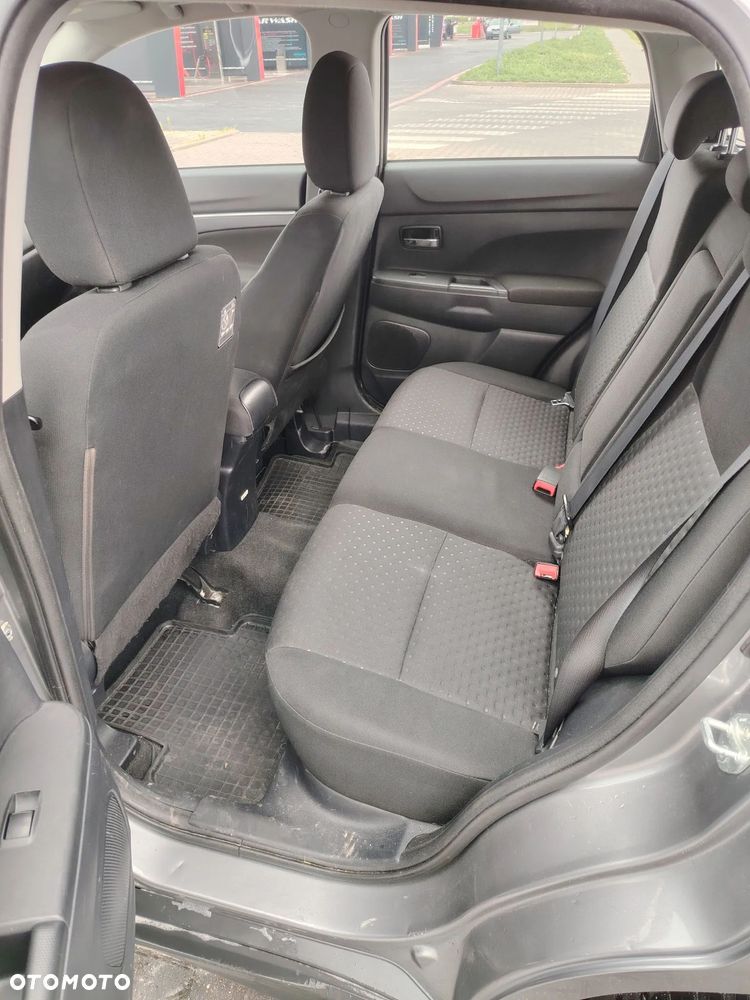 Mitsubishi ASX - 8