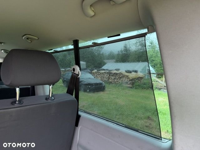 Volkswagen Caravelle - 21