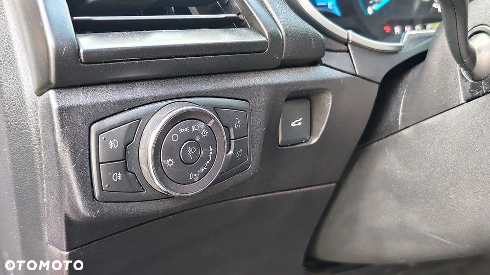 Ford Fusion 2.0 EcoBoost Titanium - 21