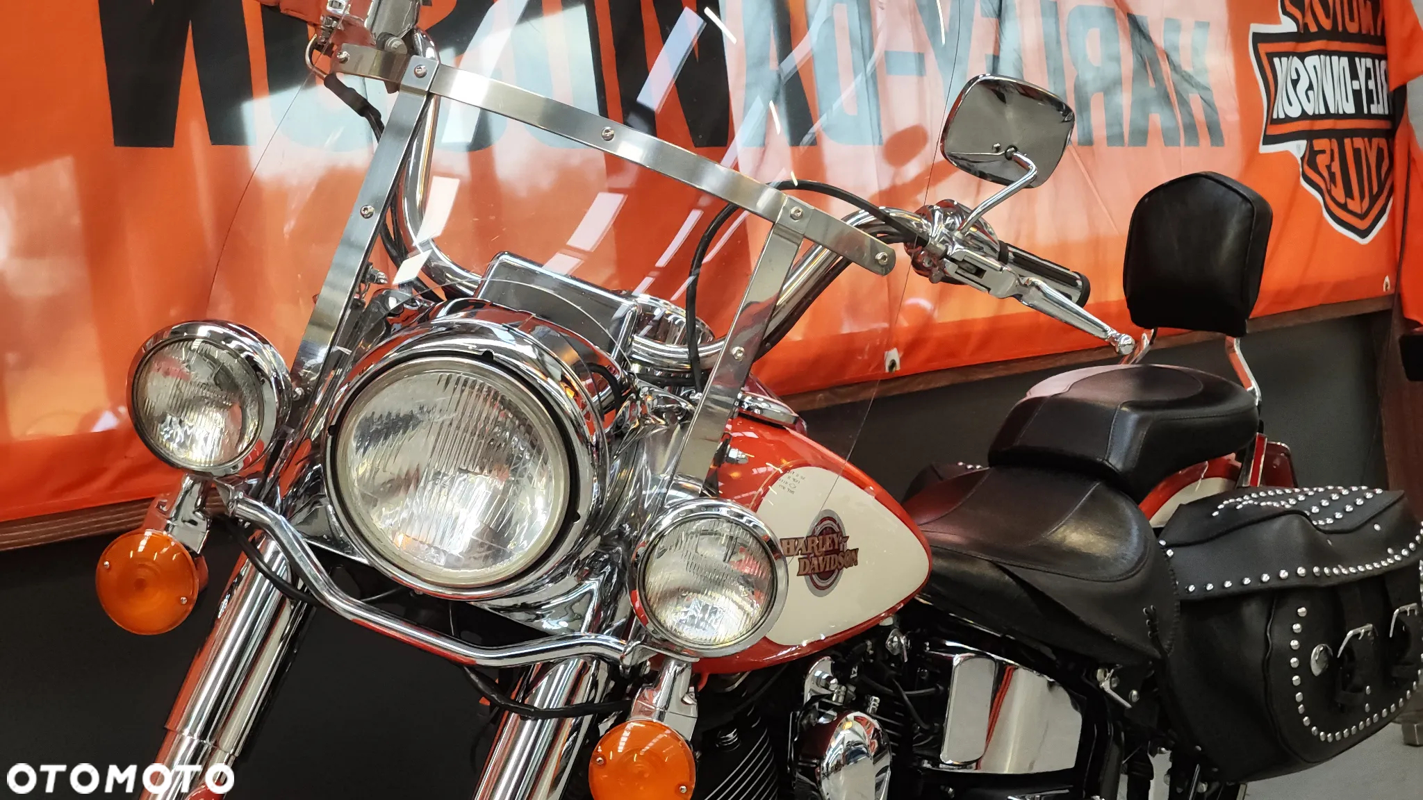 Harley-Davidson Softail Heritage Classic - 11