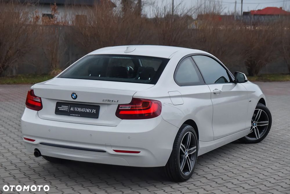 BMW Seria 2 218d Sport Line - 8