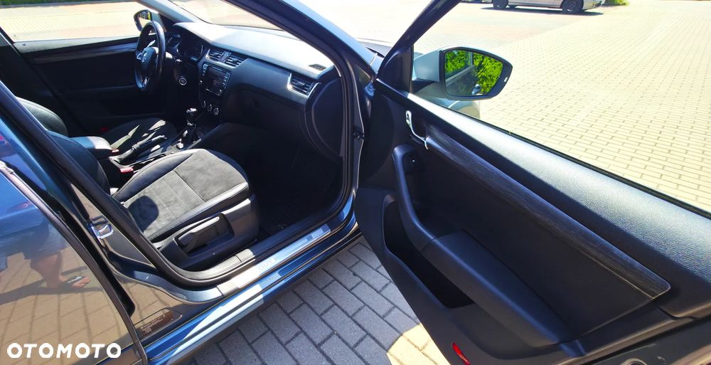 Skoda Octavia 2.0 TDI 4x4 DSG Scout - 26