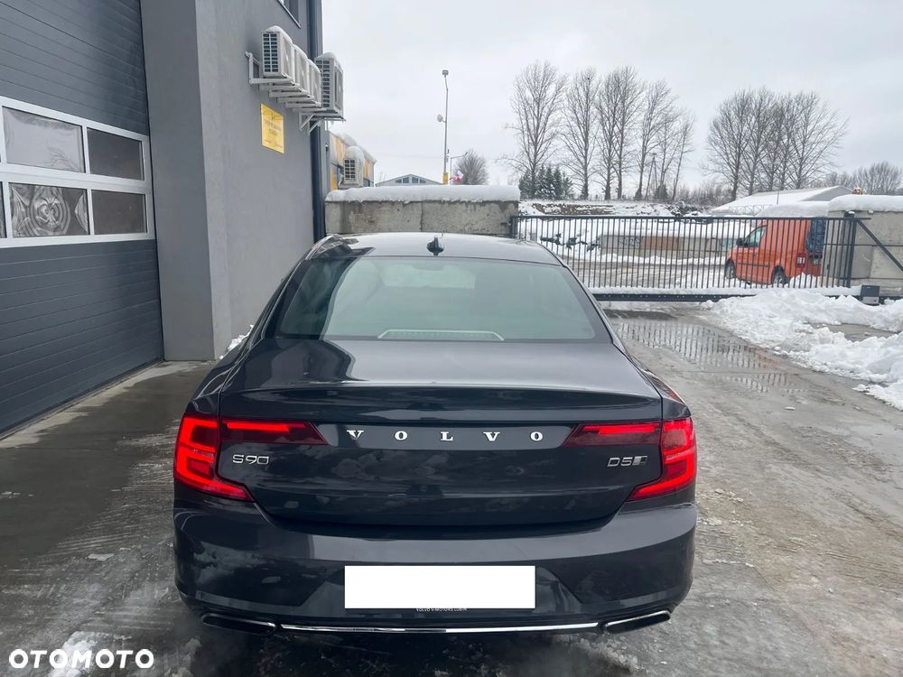 Volvo S90 D5 SCR AWD Inscription - 4