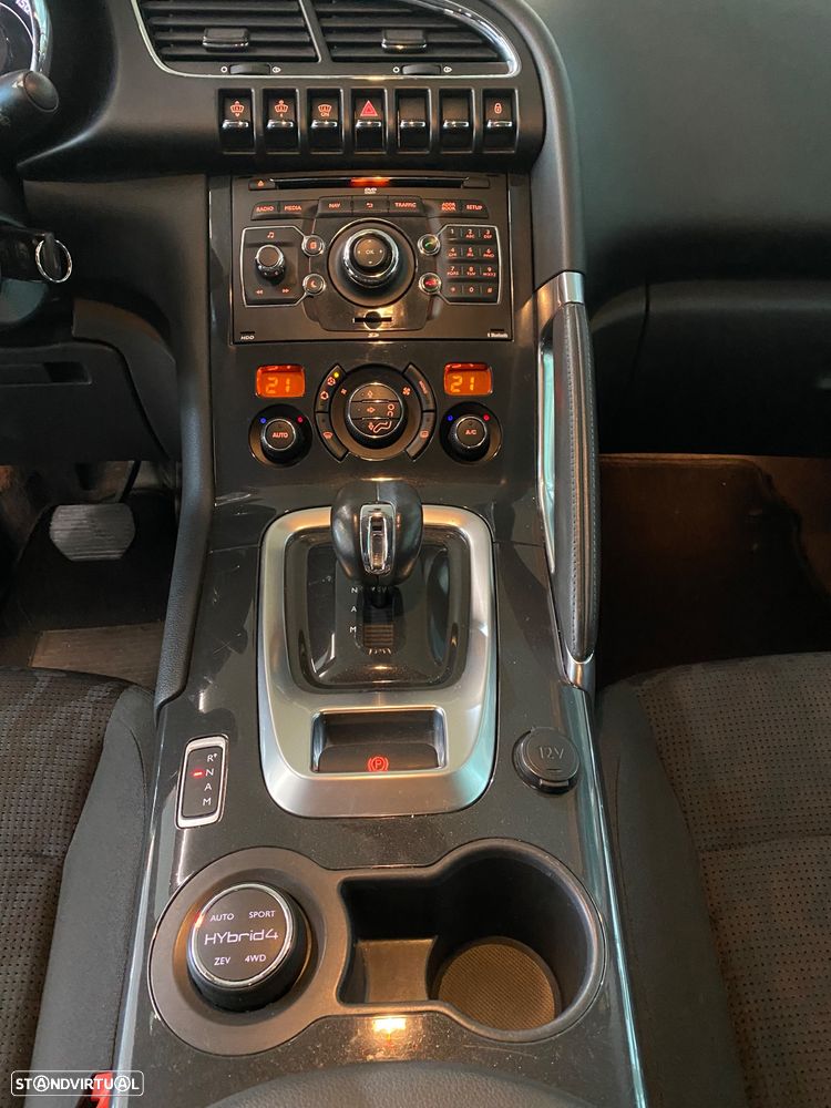 Peugeot 3008 2.0 HDi Hybrid4 91g - 9