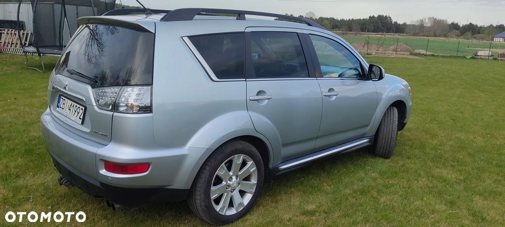 Mitsubishi Outlander 2.2 DI-D ClearTec 2WD Invite - 2