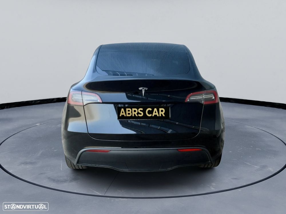 Tesla Model Y RWD - 8