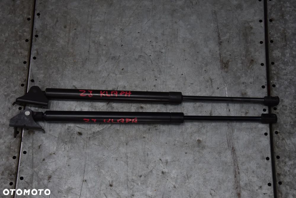 JEEP GRAND CHEROKEE ZJ SIŁOWNIK SIŁOWNIKI KLAPY KPL. - 1