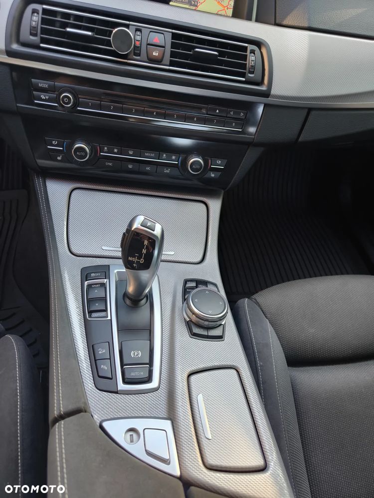 BMW Seria 5 520d xDrive M Sport sport - 22