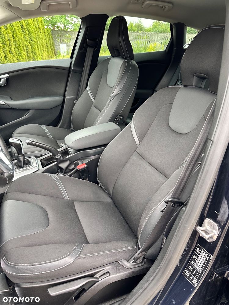 Volvo V40 D2 Kinetic - 21