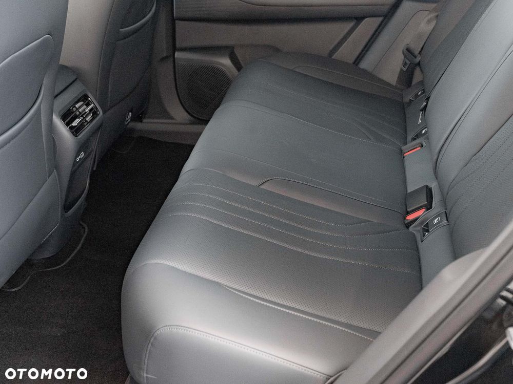 Geely Starray EM-i 1.5 PHEV Pro - 12