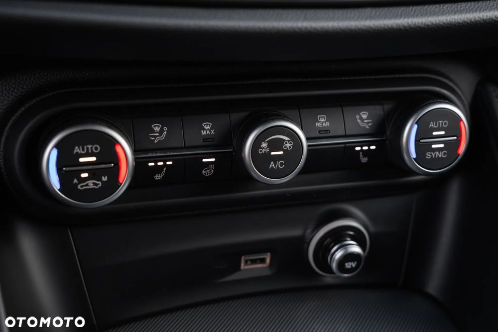 Alfa Romeo Stelvio 2.0 Turbo Veloce Q4 - 17