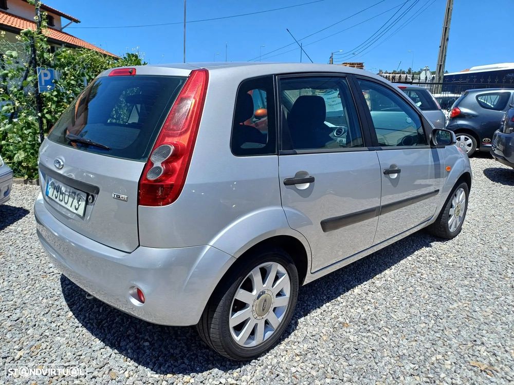 Ford Fiesta 1.4 TDCI Ghia - 4