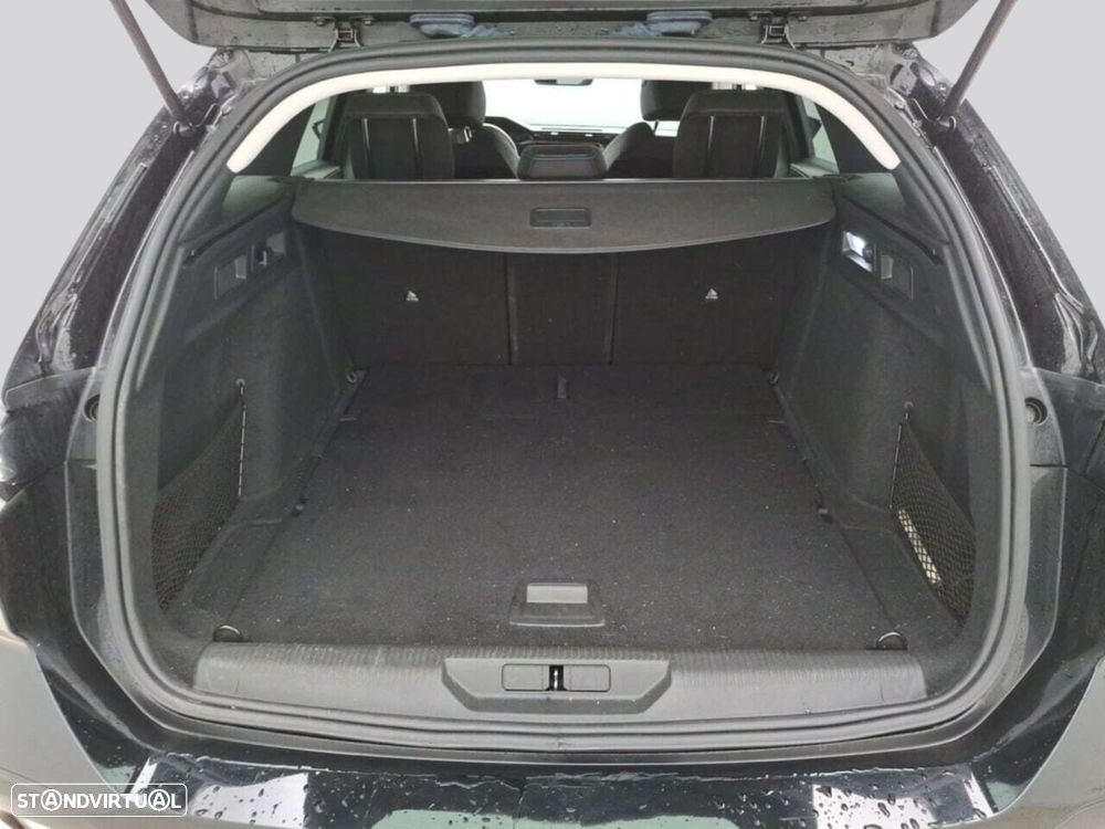 Peugeot 308 SW - 11