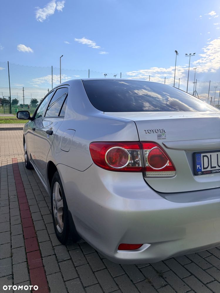 Toyota Corolla 1.6 Premium - 7