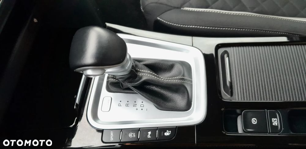 Kia Ceed 1.6 CRDi 128 Platinum Edition - 29