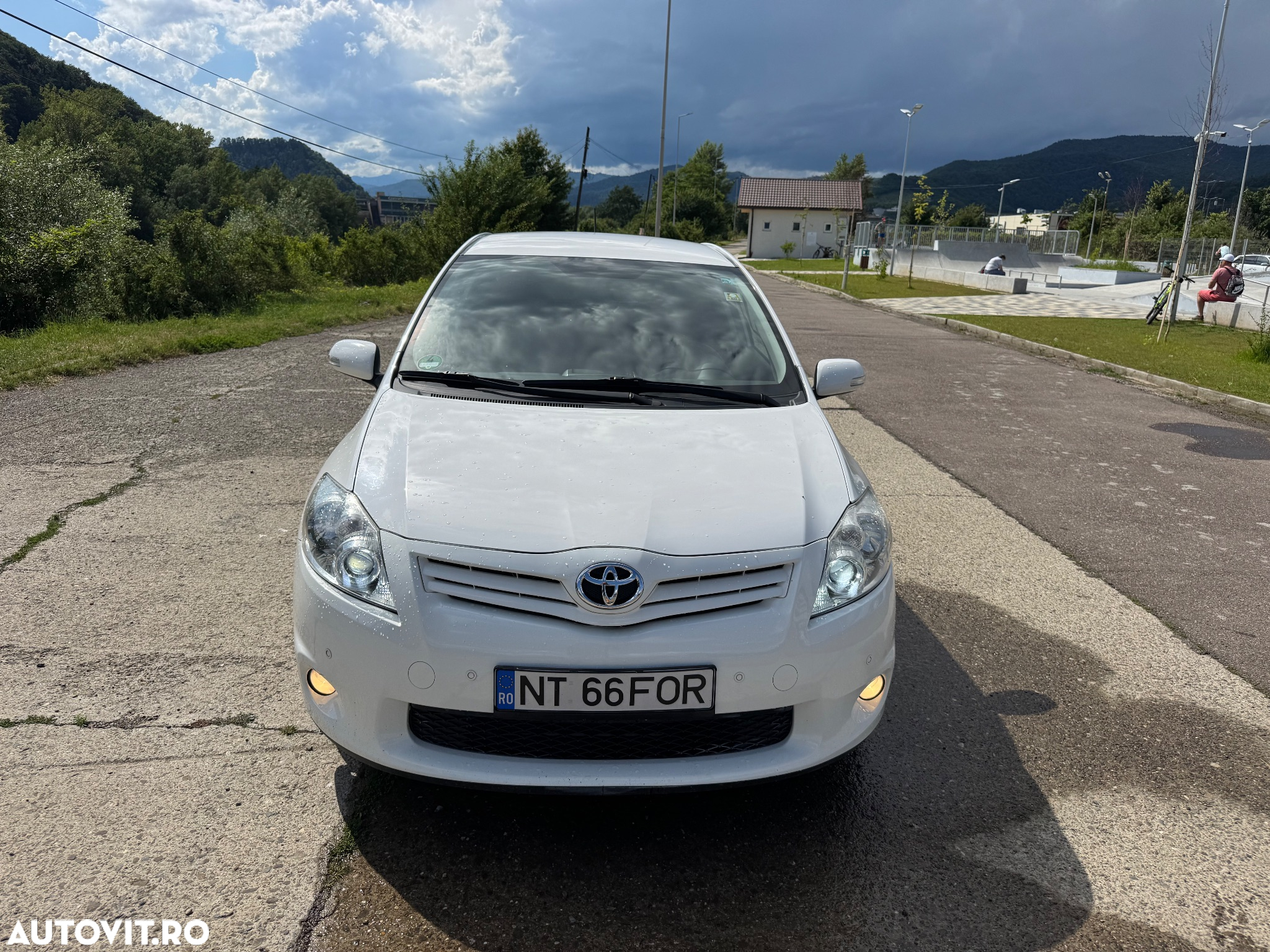 Toyota Auris 2.0 D-4D Executive - 2
