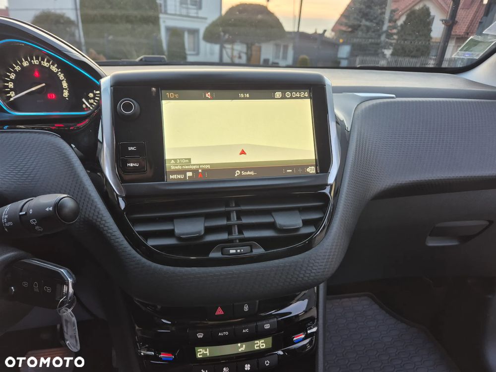 Peugeot 2008 PureTech 110 GPF Stop&Start EAT6 Allure - 17