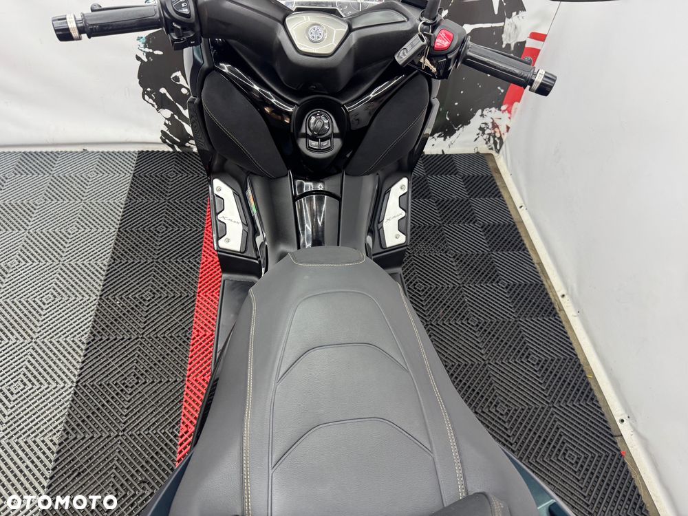 Yamaha X-max - 19