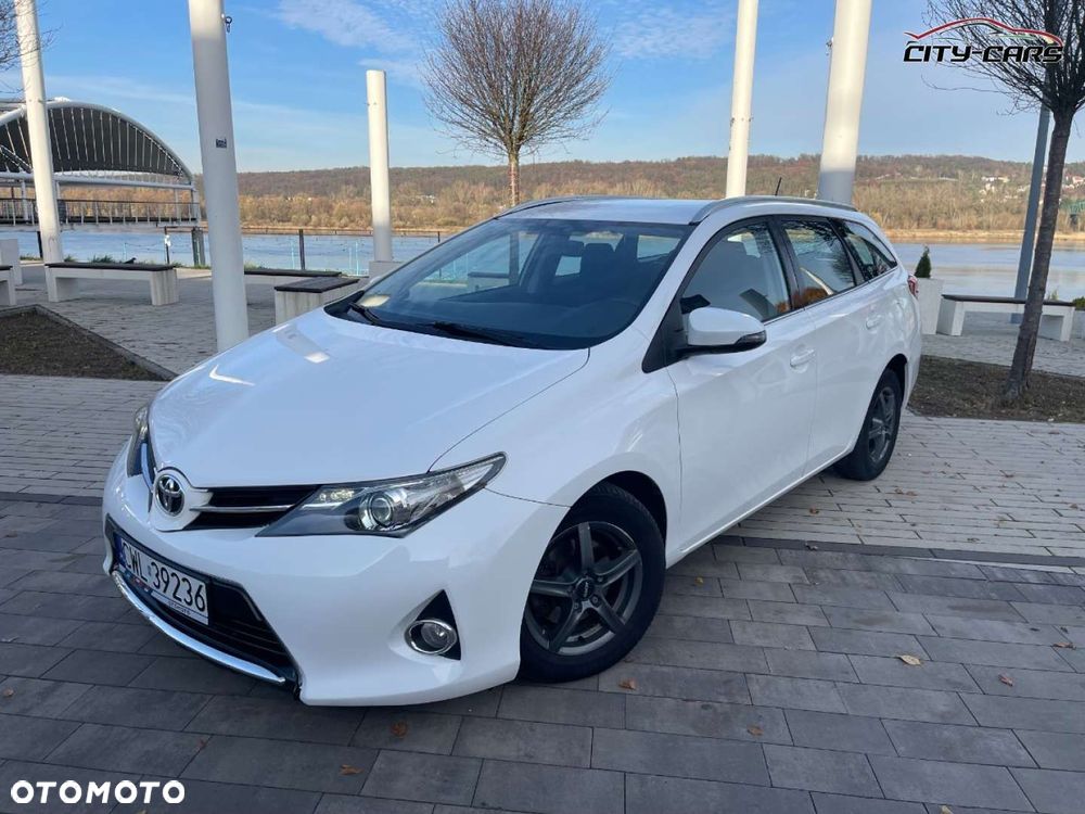 Toyota Auris - 2