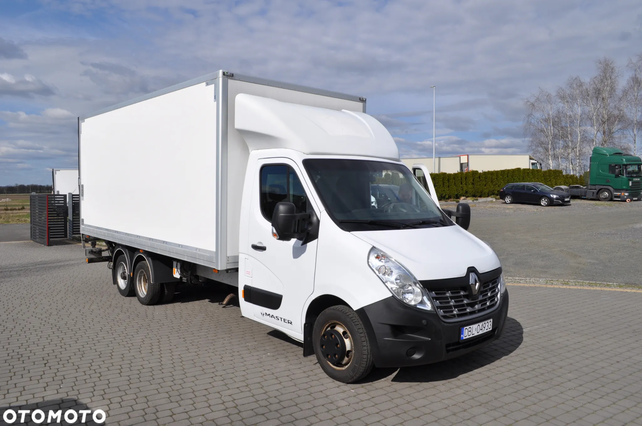 Renault HIT! Renault Master DMC 7000 KG!! Kat.B 3 OSIE Izoterma Winda Pneumatyka - 2