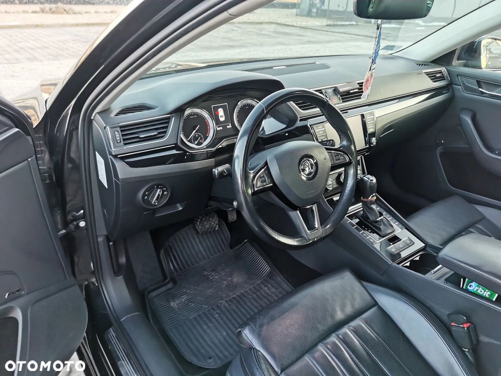 Skoda Superb 1.8 TSI L&K DSG - 6