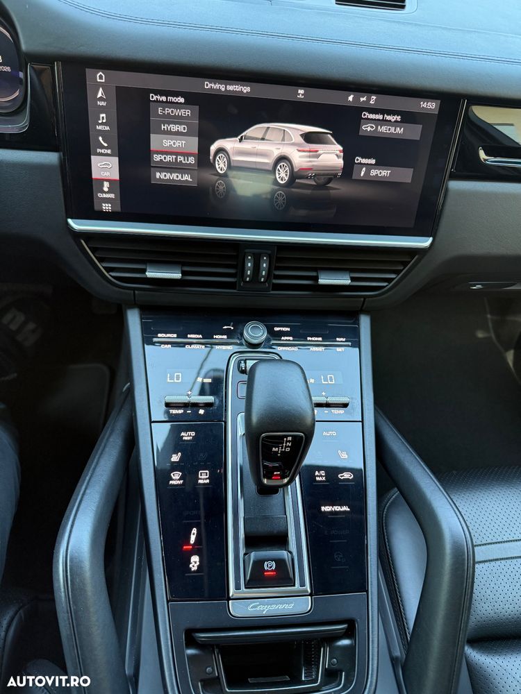 Porsche Cayenne - 11