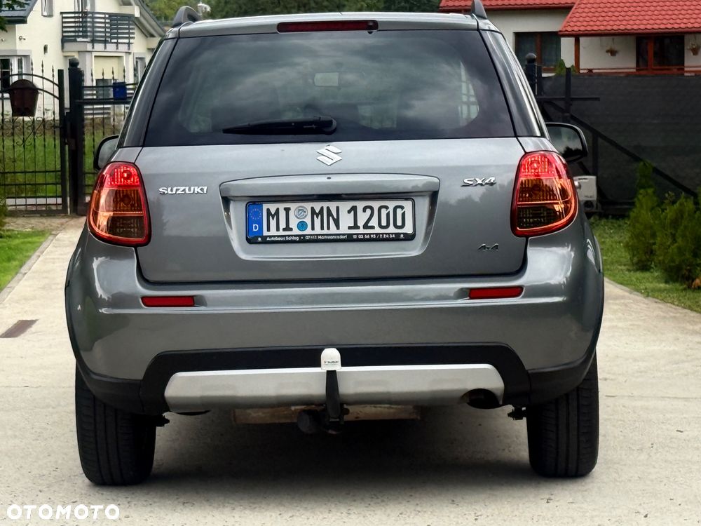Suzuki SX4 1.6 VVT 4x4 Style - 11