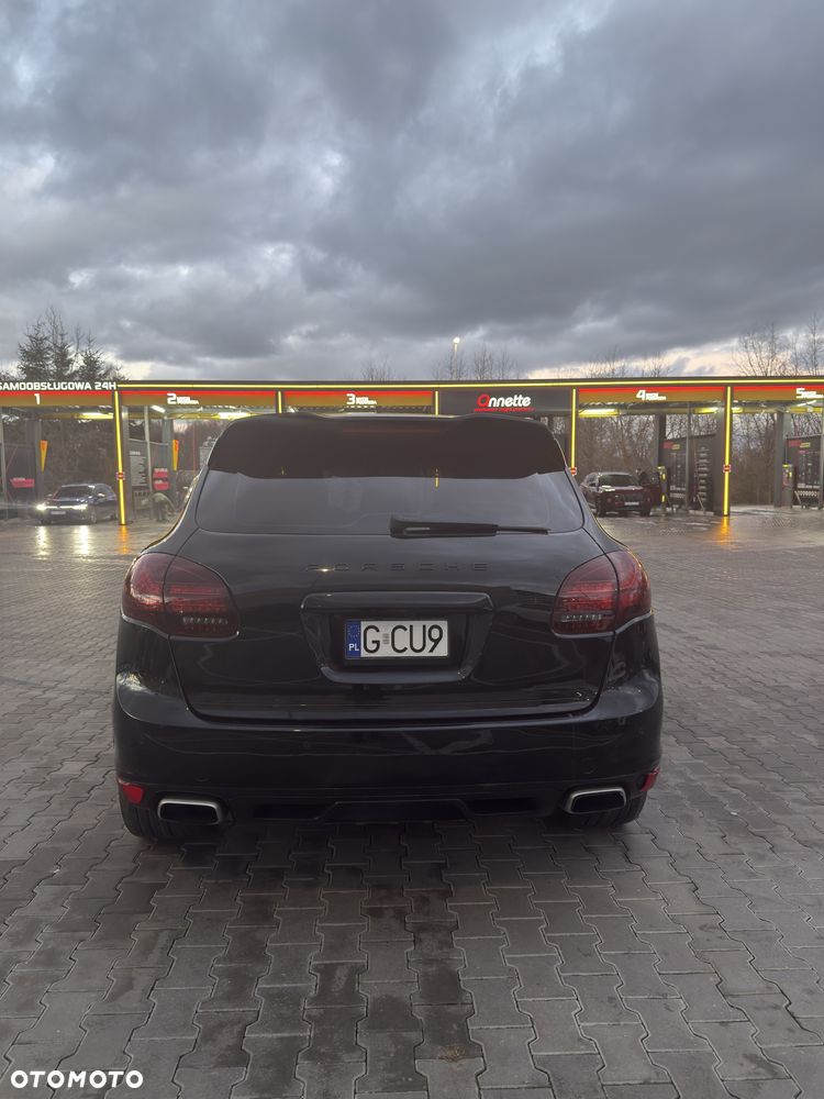 Porsche Cayenne - 8