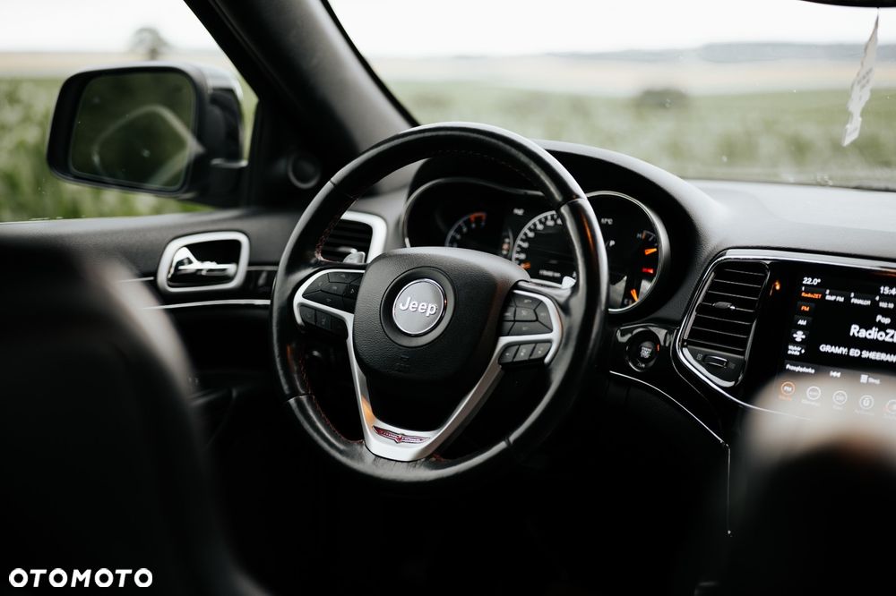 Jeep Grand Cherokee - 20