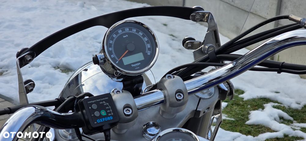 Triumph America - 15