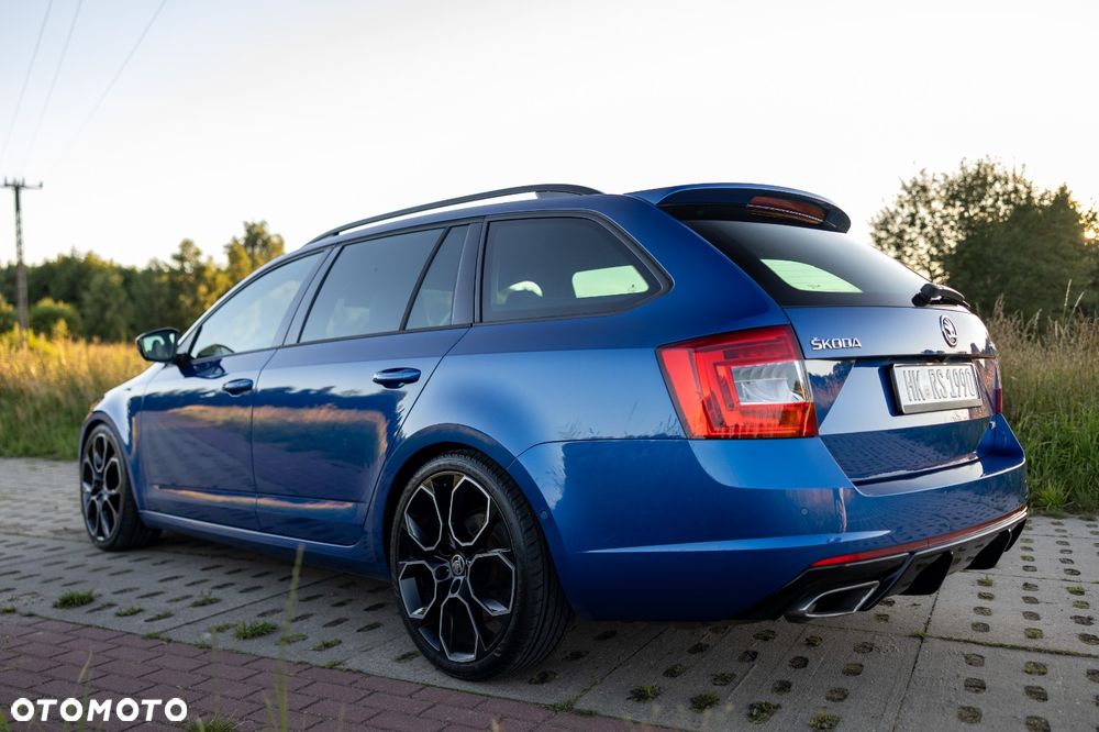 Skoda Octavia 2.0 TDI DSG RS - 29