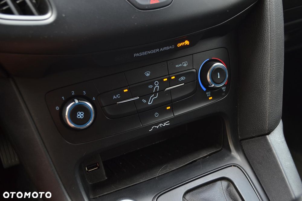 Ford Focus 1.6 Trend MPS6 - 25