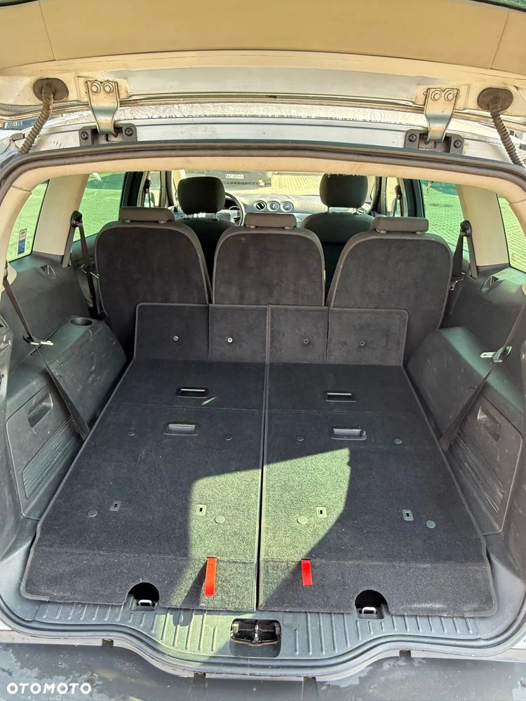 Ford S-Max 2.0 TDCi Trend - 14