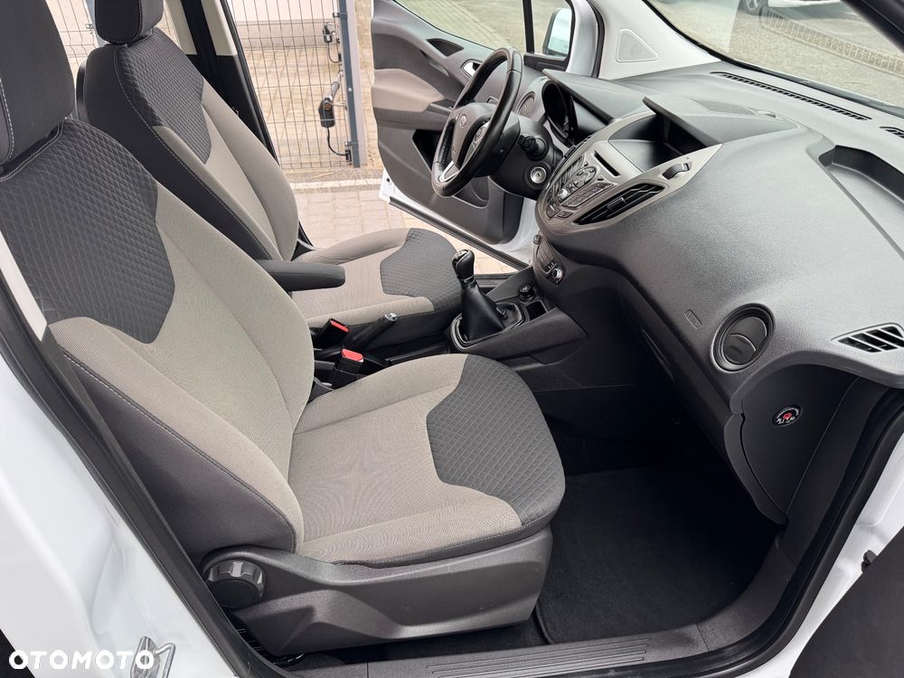 Ford Tourneo Courier 1.5 TDCi Trend - 20