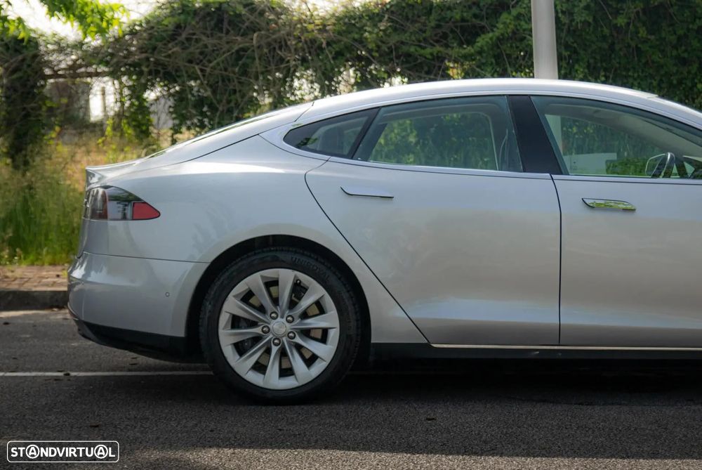 Tesla Model S 70D AWD - 9