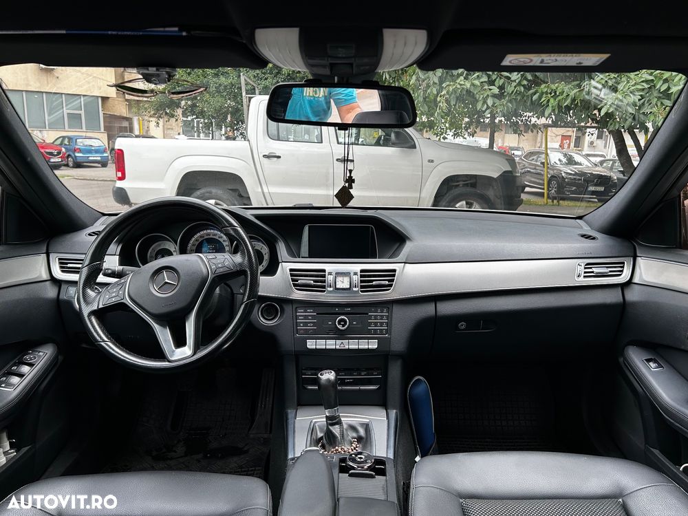 Mercedes-Benz E 200 - 8