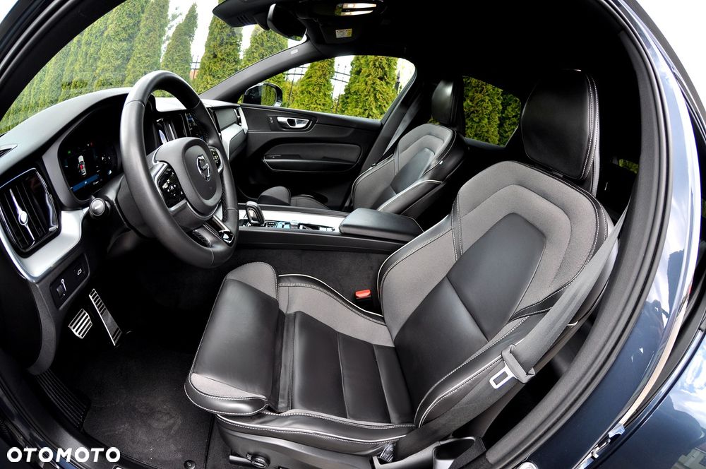Volvo XC 60 B4 D AWD Geartronic RDesign - 35