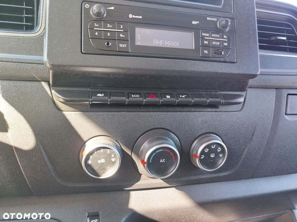 Renault Master - 15