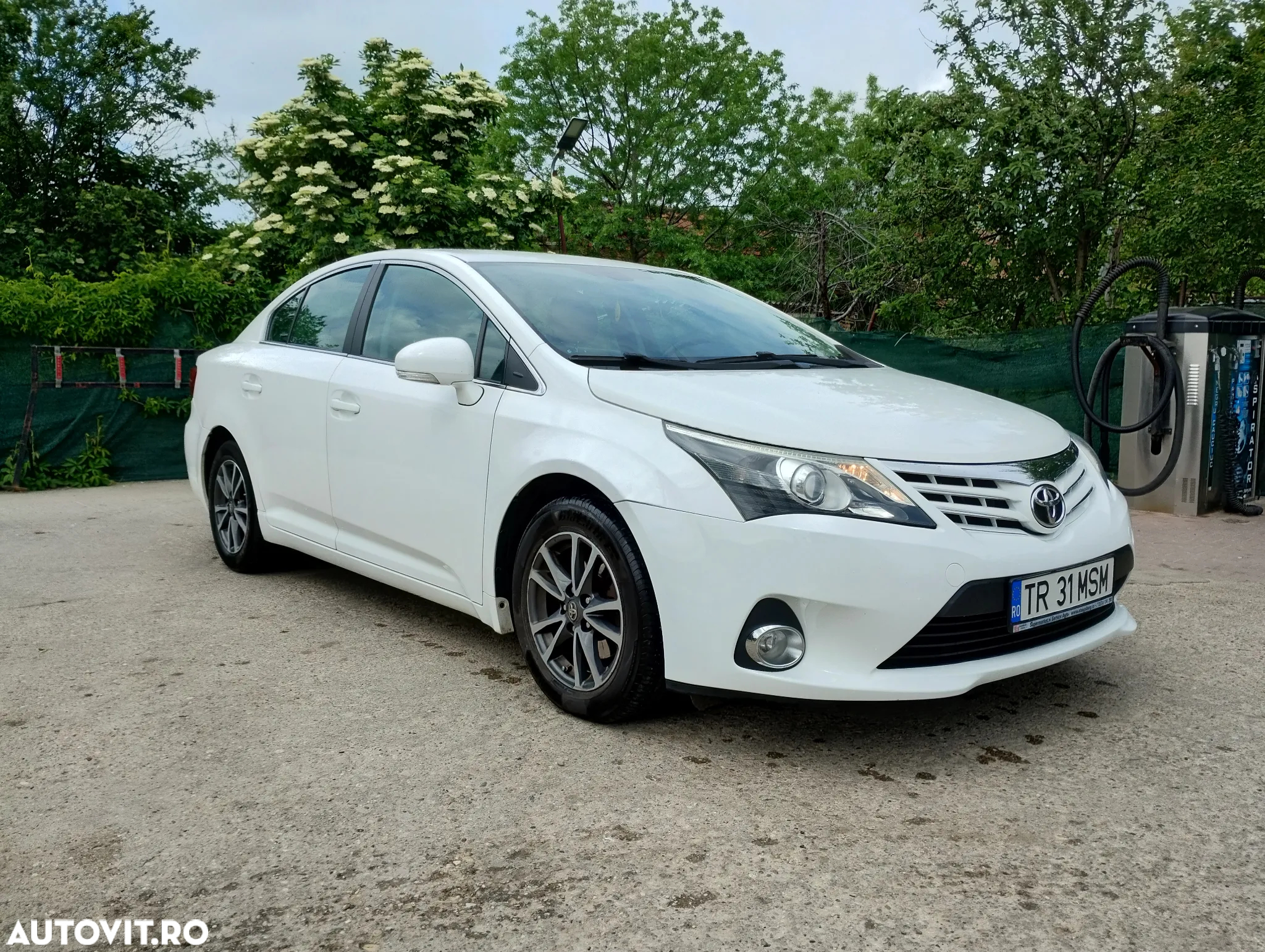 Toyota Avensis 2.0 D-4D Elegance - 6