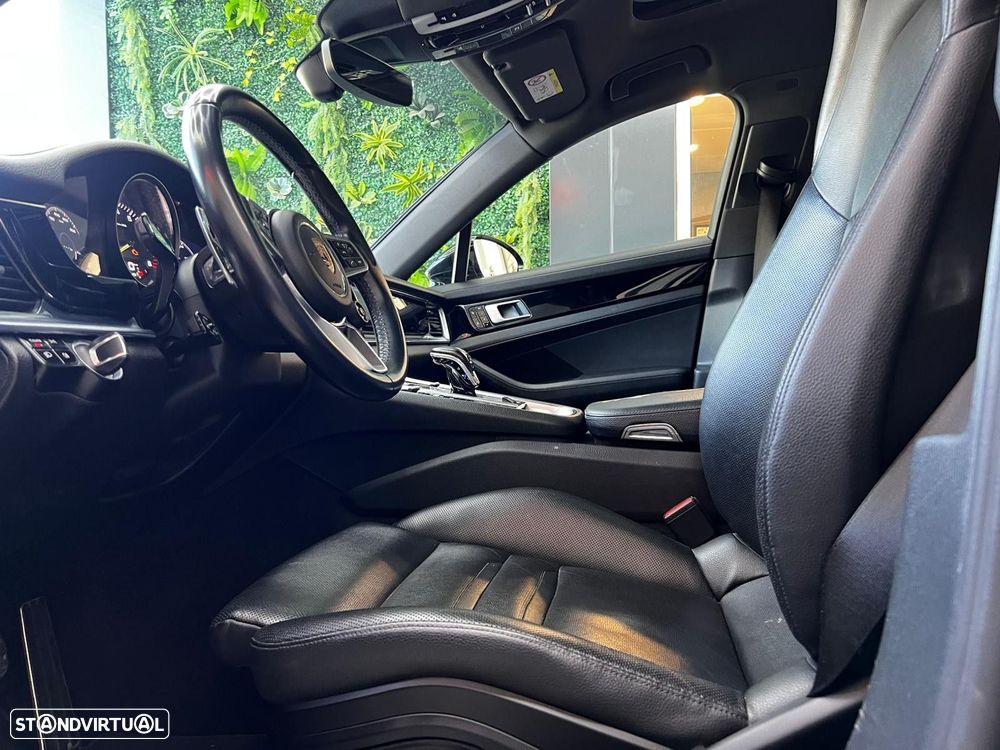 Porsche Panamera Sport Turismo 4 E-Hybrid Platinum Edition PDLS - 10