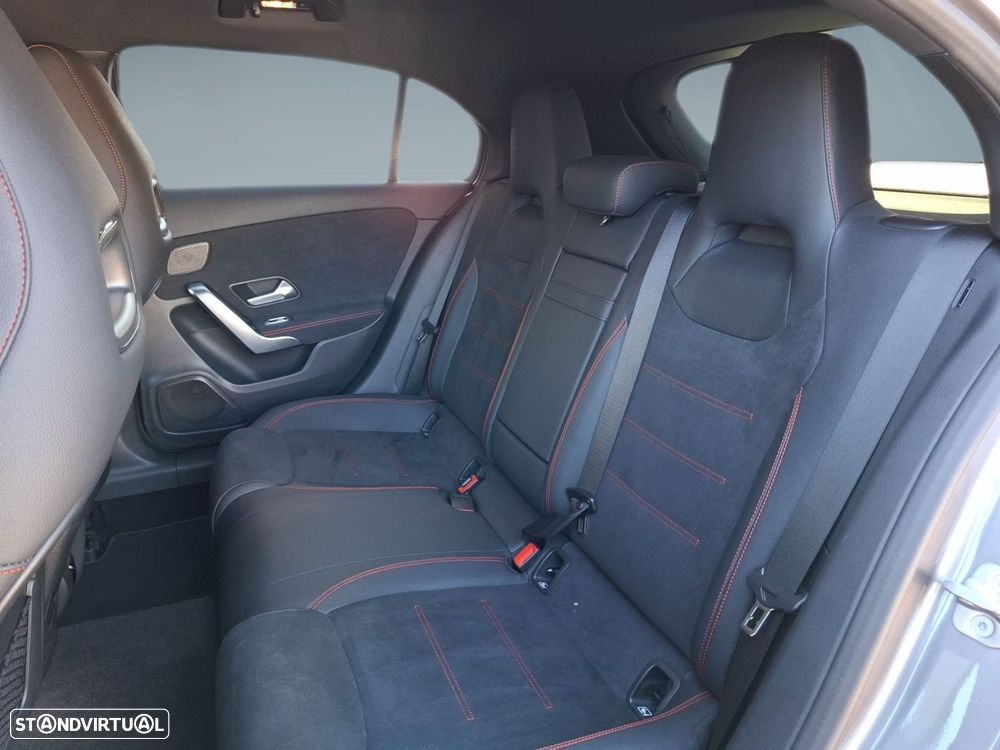 Mercedes-Benz A 250 e - 14